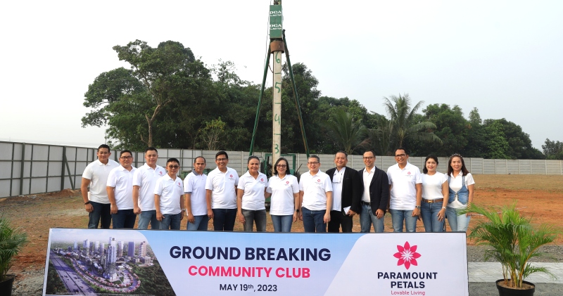 Community Club Paramount Petals